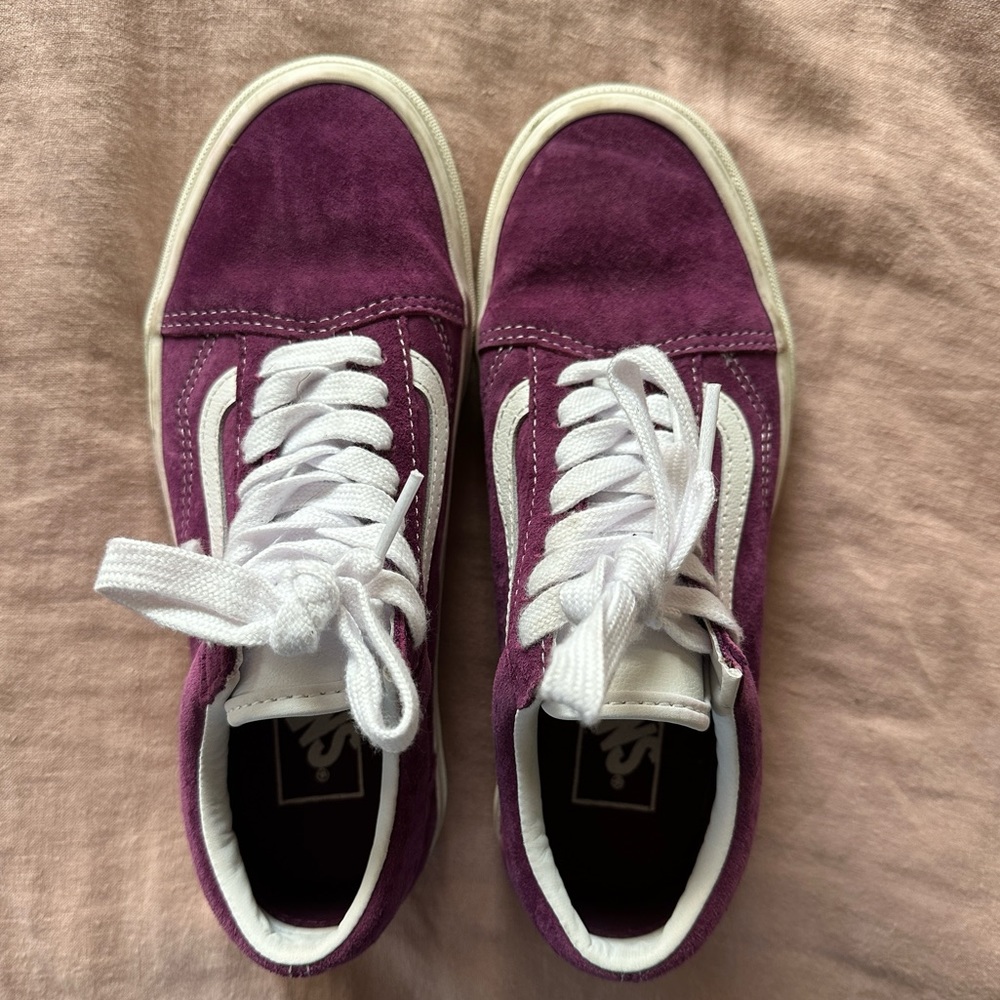 Vans Pig Suede Old Skool in Color Grape Juice